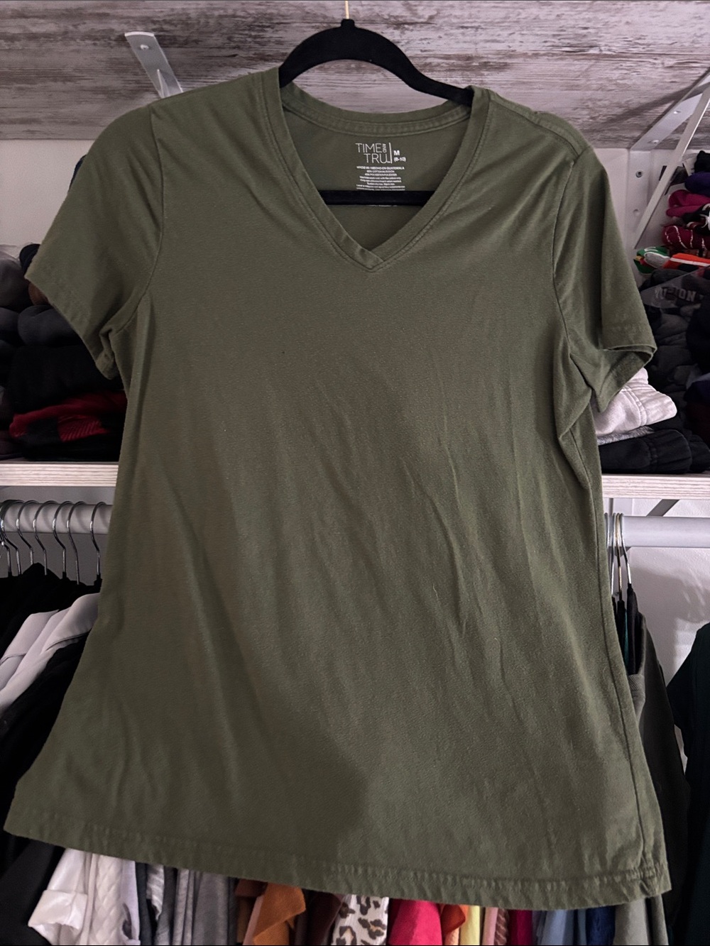 Time and Tru Olive Green V-Neck Short Sleeve Tee